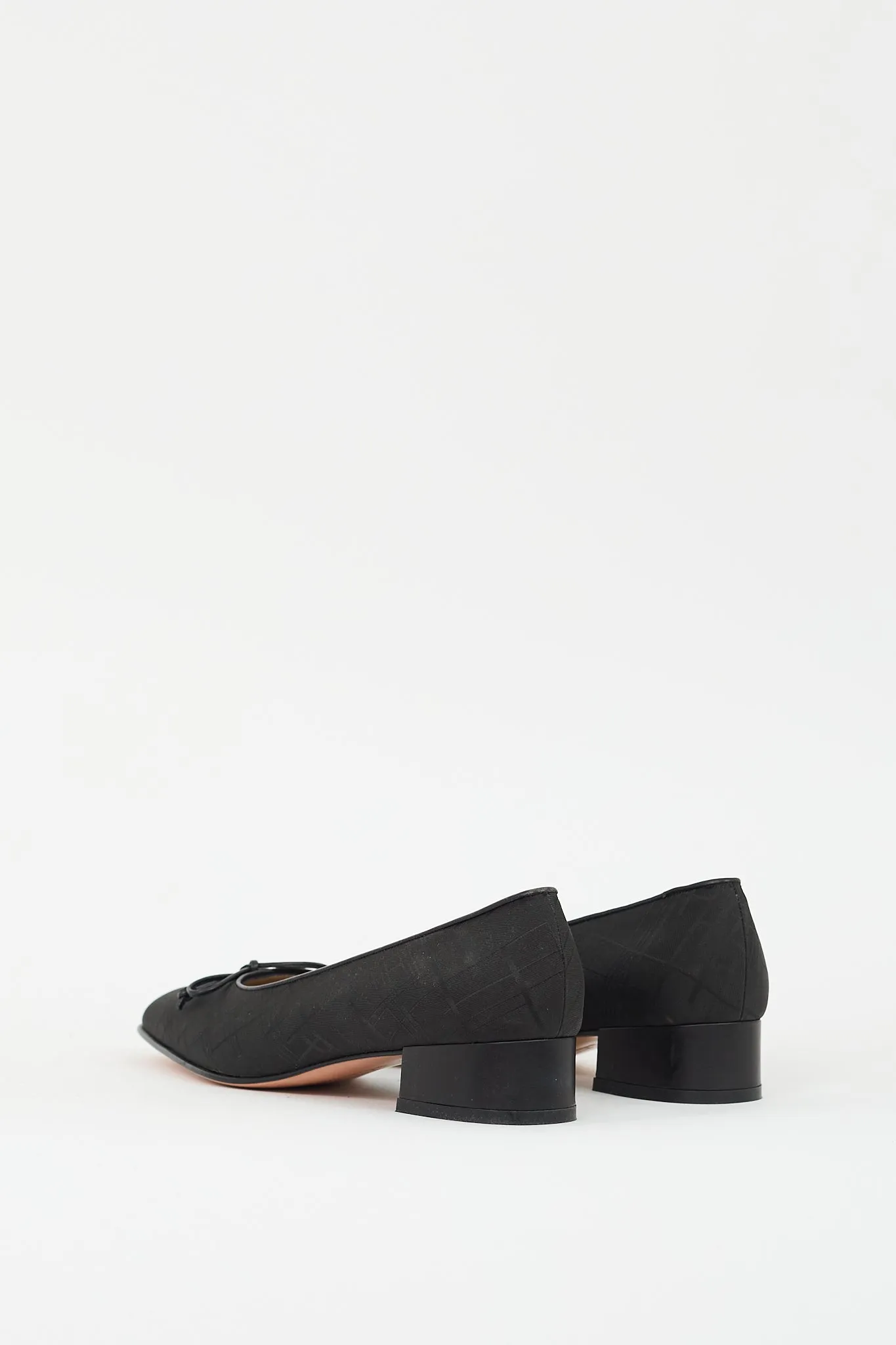 Black Plaid Bow Pump