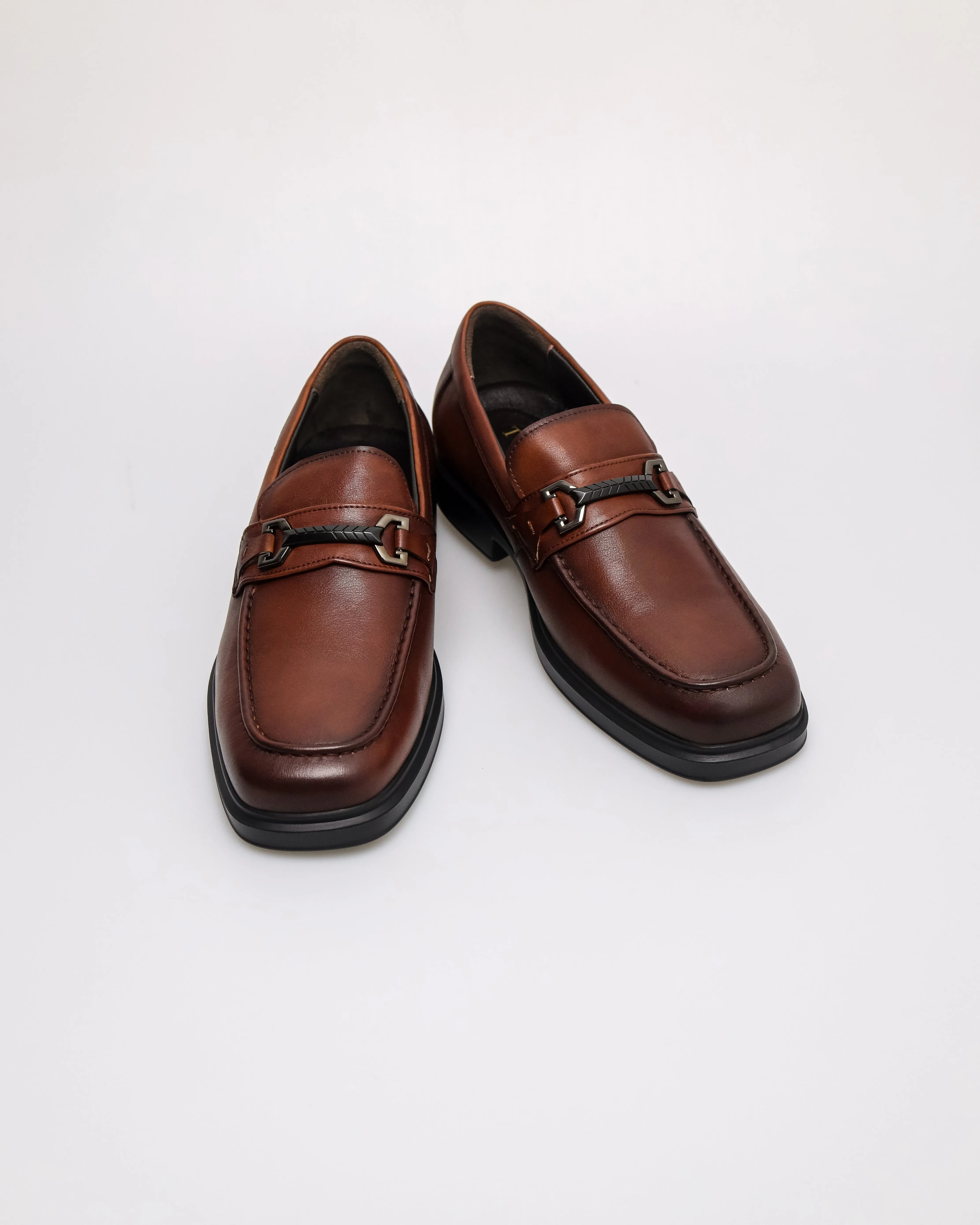 Tomaz F440 Men's Buckle Tread Loafers